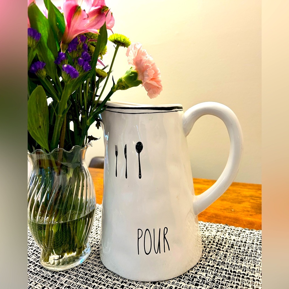 Drink Serving Pitcher by Gibson Home 72 oz | 2.1L